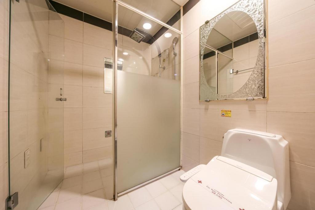 Sky Hotel צ'אנגוון מראה חיצוני תמונה