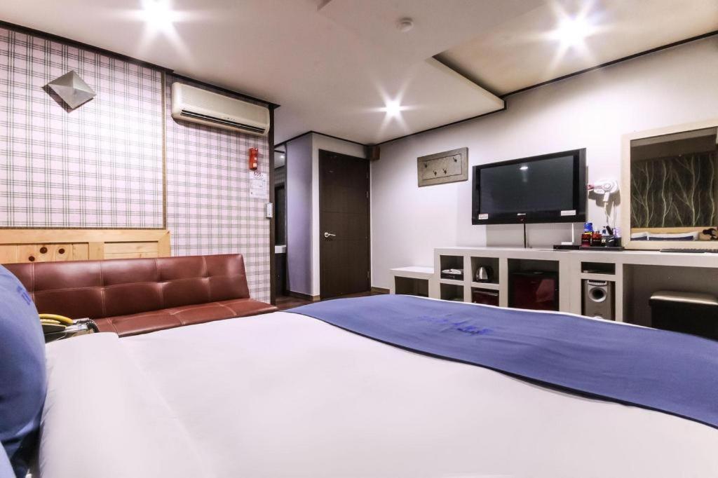 Sky Hotel צ'אנגוון מראה חיצוני תמונה