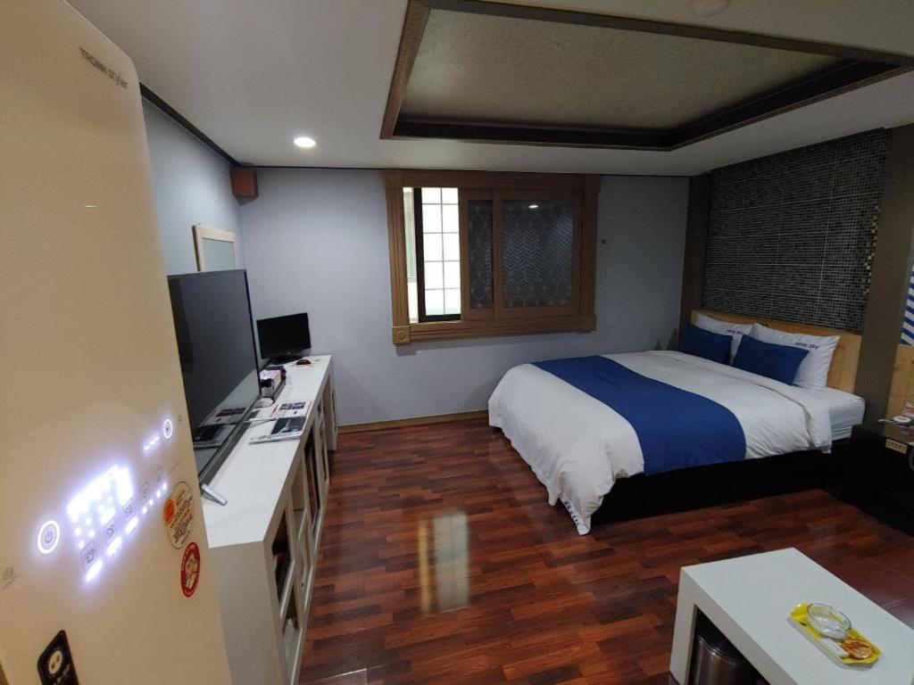 Sky Hotel צ'אנגוון מראה חיצוני תמונה