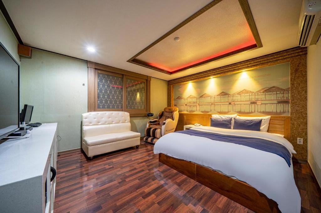 Sky Hotel צ'אנגוון מראה חיצוני תמונה