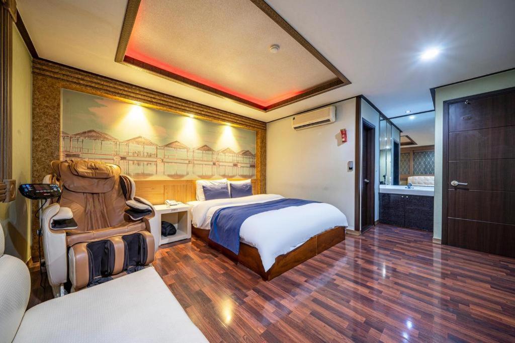Sky Hotel צ'אנגוון מראה חיצוני תמונה